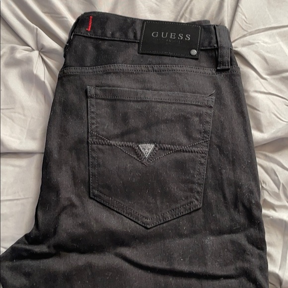 Guess men’s destroyed jeans - Picture 4 of 4